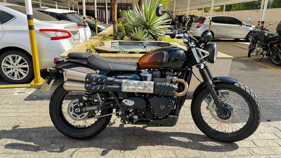 TRIUMPH SCRAMBLER 900 